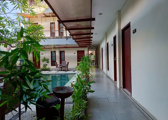 Reddoorz Near Street 2* Legian